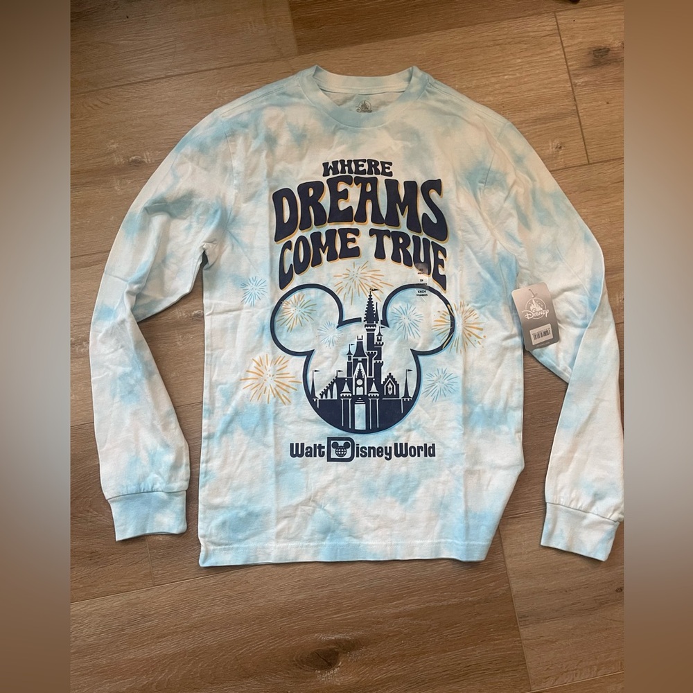 WDW Disney long sleeve shirt.
